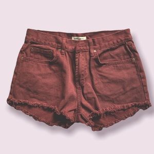 🌺BILLABONG🌺 maroon high waisted denim cut off shorts